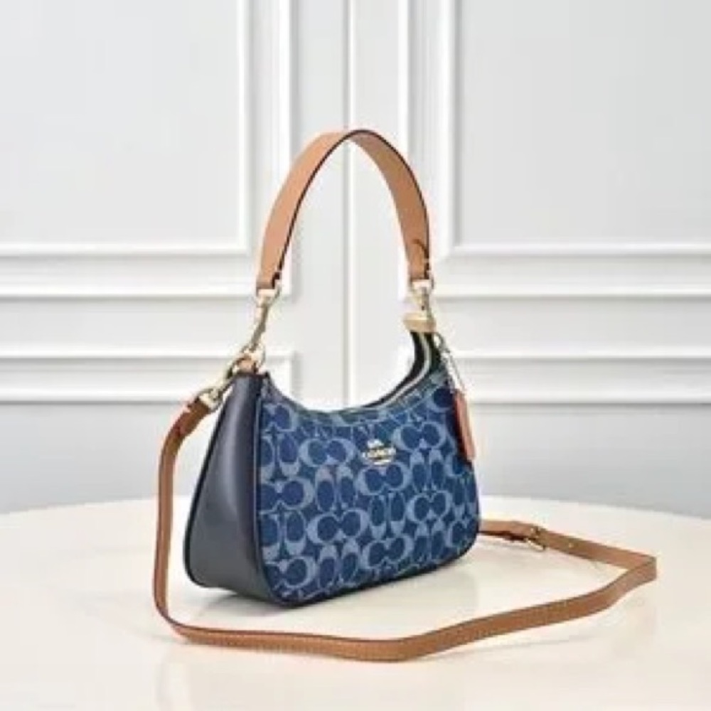 Coach CAF82 Teri Shoulder Bag - Denim Signature - Picture 3 of 4